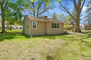 1081 Vick Rd, Norton Shores, MI 49441 - Photo 3