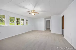 2038 Palmerton Ct NE, Grand Rapids, MI 49505 - Photo 23