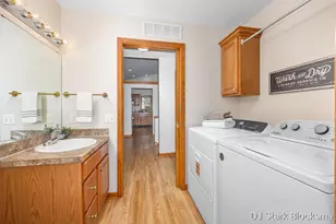 2038 Palmerton Ct NE, Grand Rapids, MI 49505 - Photo 19