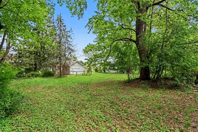 549 Avenue A, Springfield, MI 49037 - Photo 27