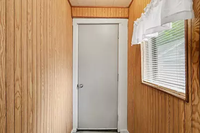 549 Avenue A, Springfield, MI 49037 - Photo 25