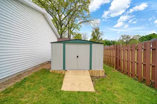 2105 Carlton Blvd, Jackson, MI 49203 - Photo 37