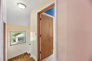 1017 McAllister Ave, Benton Harbor, MI 49022 - Photo 15