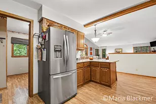 947 Southview Dr, Ionia, MI 48846 - Photo 7