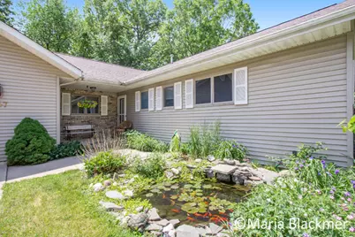 947 Southview Drive, Ionia, MI 48846 - Photo 3