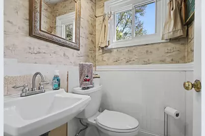 5248 Burgis Avenue SE, Kentwood, MI 49508 - Photo 9