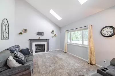 22006 Cherrywood Road, Woodhaven, MI 48183 - Photo 13
