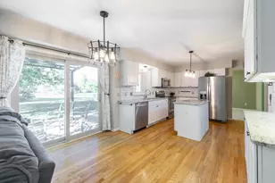 22006 Cherrywood Rd, Woodhaven, MI 48183 - Photo 11