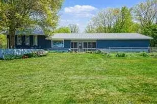 10165 S 29th St, Scotts, MI 49088 - Photo 1