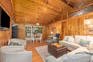 8175 S Island View Dr, Newaygo, MI 49337 - Photo 3