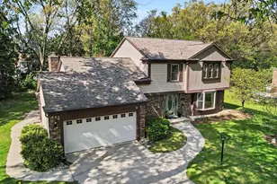 5204 Foxcroft Dr, Kalamazoo, MI 49009 - Photo 1