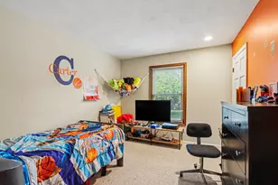 5204 Foxcroft Dr, Kalamazoo, MI 49009 - Photo 19