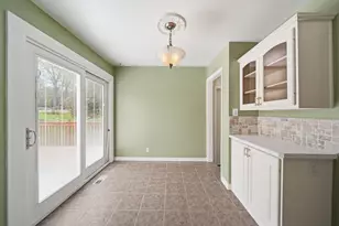 584 Birchwood St, Jackson, MI 49203 - Photo 17