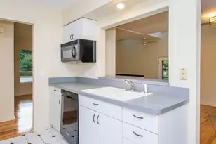 924 N Maple Rd, Ann Arbor, MI 48103 - Photo 11