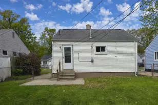 27392 Osmun St, Madison Heights, MI 48071 - Photo 3