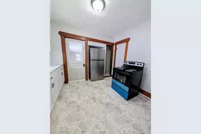 21 Charlotte Street, Battle Creek, MI 49017 - Photo 7