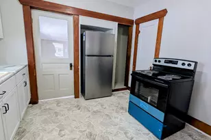 21 Charlotte St, Battle Creek, MI 49017 - Photo 7