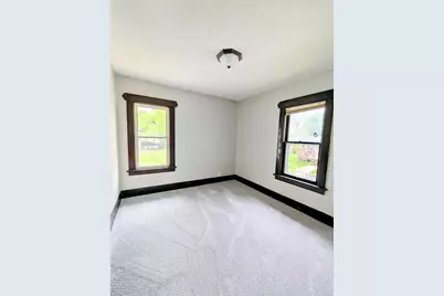 21 Charlotte Street, Battle Creek, MI 49017 - Photo 9