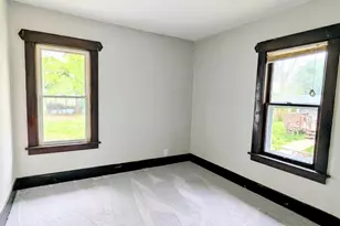 21 Charlotte St, Battle Creek, MI 49017 - Photo 9