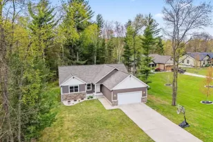 1161 N Hillside Dr, Ludington, MI 49431 - Photo 37
