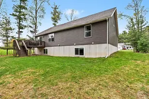 1161 N Hillside Dr, Ludington, MI 49431 - Photo 35
