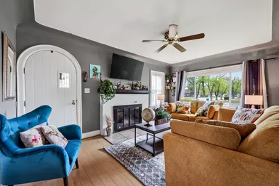 1216 W Broadway Avenue, Muskegon, MI 49441 - Photo 11