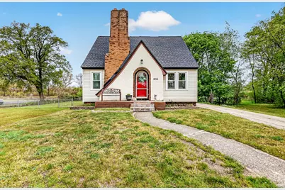 1216 W Broadway Avenue, Muskegon, MI 49441 - Photo 1