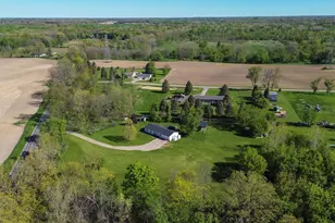 12199 N Meridian Rd, Pleasant Lake, MI 49272 - Photo 17