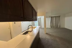 37102 Aberdeen Dr, Sterling Heights, MI 48312 - Photo 5