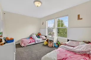 2110 Kensington Park Cir, Holland, MI 49423 - Photo 17