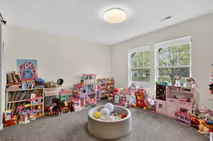 2110 Kensington Park Cir, Holland, MI 49423 - Photo 13