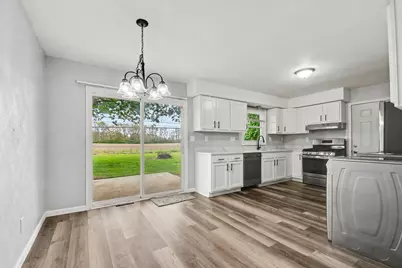 827 E Park Drive, Niles, MI 49120 - Photo 7