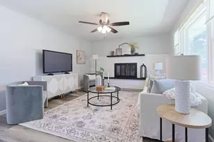 827 E Park Dr, Niles, MI 49120 - Photo 5