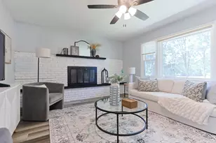 827 E Park Dr, Niles, MI 49120 - Photo 7