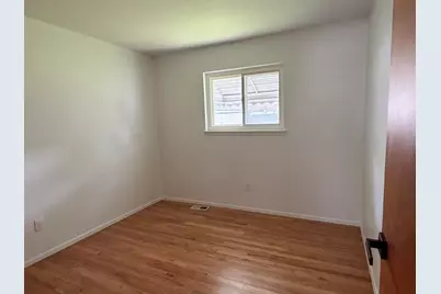 14165 Alexander, Livonia, MI 48154 - Photo 11