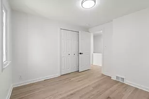 1650 Graefield Rd, Birmingham, MI 48009 - Photo 15