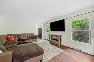 2813 Brookside Blvd, Jackson, MI 49203 - Photo 11