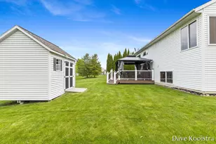 5757 E Grove Dr SE, Kentwood, MI 49512 - Photo 31