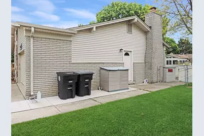 37183 Vargo, Livonia, MI 48152 - Photo 3