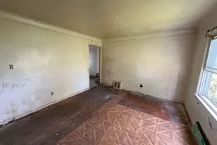 7839 Clayburn St, Detroit, MI 48228 - Photo 3
