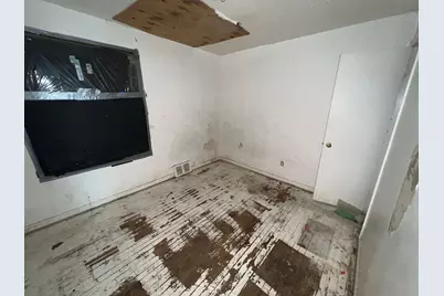 7839 Clayburn Street, Detroit, MI 48228 - Photo 13