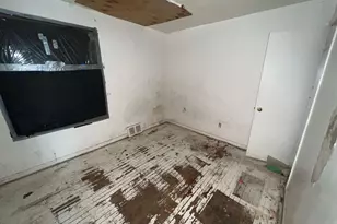 7839 Clayburn St, Detroit, MI 48228 - Photo 13