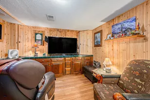 7702 N Gleneagle Dr, Kalamazoo, MI 49048 - Photo 23