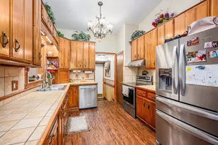 7702 N Gleneagle Dr, Kalamazoo, MI 49048 - Photo 9