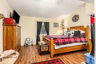 7702 N Gleneagle Dr, Kalamazoo, MI 49048 - Photo 21