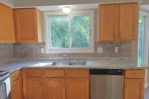 7023 Foxcreek Dr, Canton, MI 48187 - Photo 5
