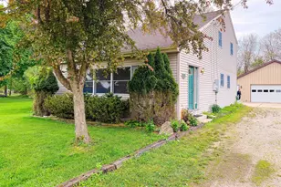 5175 Pleasant Valley Rd, Manitou Beach, MI 49253 - Photo 1