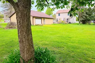5175 Pleasant Valley Rd, Manitou Beach, MI 49253 - Photo 11