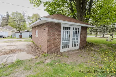 110 E Main Street, Edmore, MI 48829 - Photo 43
