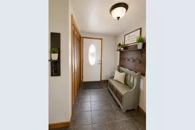 536 N Clyde Road, Midland, MI 48640 - Photo 9